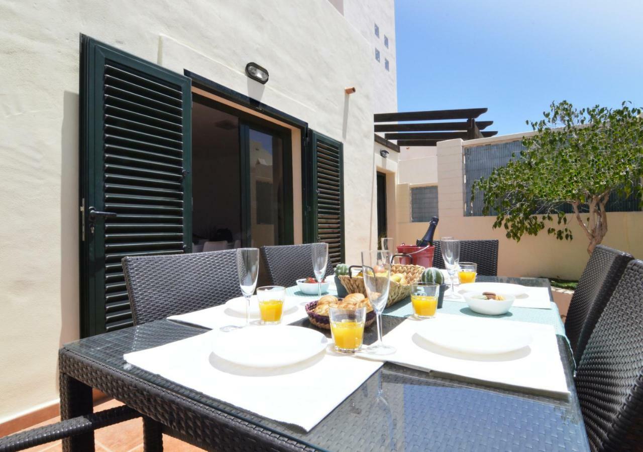 Olympia House Lovely, Close To Town And Beaches With Private Pool & Fast Wifi คอร์ราเลโฮ ภายนอก รูปภาพ